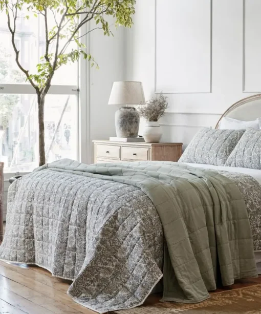 Athena Handblock Blue/Natural Coverlet Large