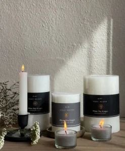 Maison Pillar Candle Lavender Vanilla 4x6"