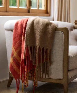 Paprika Plaid Tassel Throw