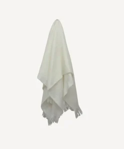 Throw Tassle Off White
